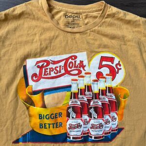 Retro themed Pepsi Cola Graphic big print Tee Size Small baggy fit